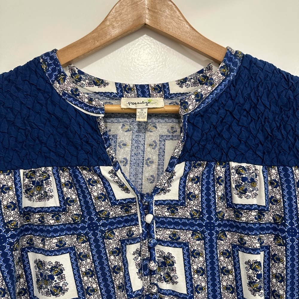 Porridge | Women’s Medium Blue Patterned Blouse 3/4 Sleeve Button Details - Picture 2 of 9